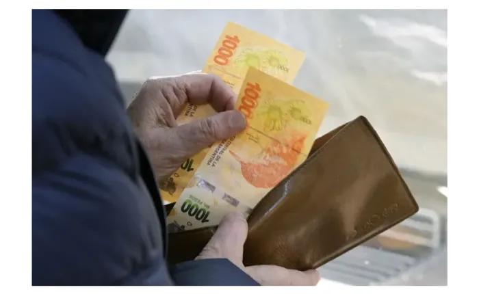 75.Salarios