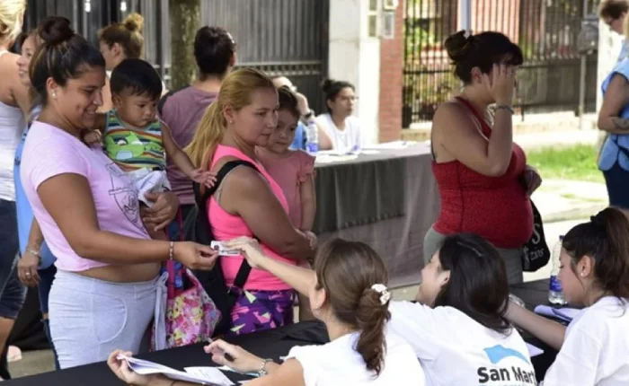 73.Trabajo-Registrado---Planes-Sociales