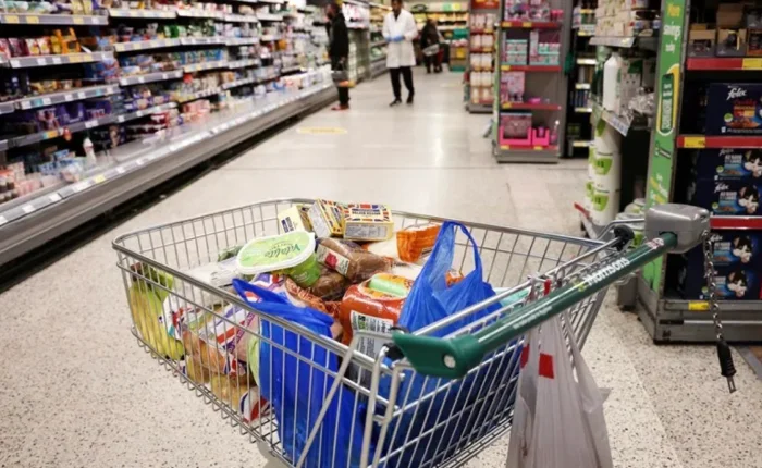 57.Supermercado---no-habrá-más-hipermercado-libertad