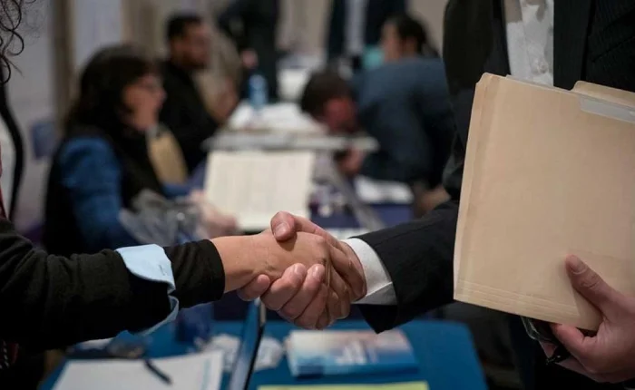 64.Empleos